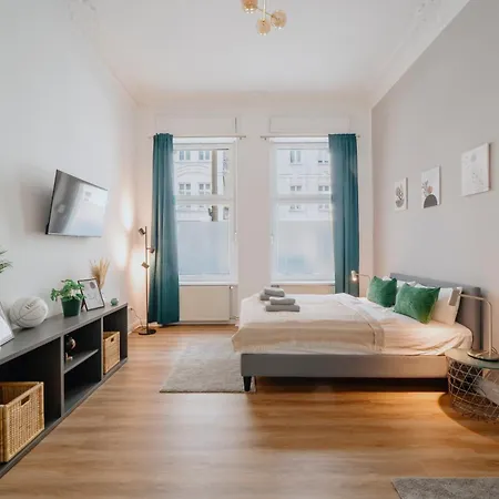 Homely - Center, Modern, Historical, Near Park