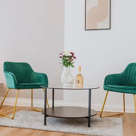 Homely - Center, Modern, Historical, Near Park ברלין