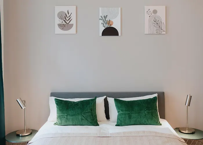 Homely - Center, Modern, Historical, Near Park Apartman