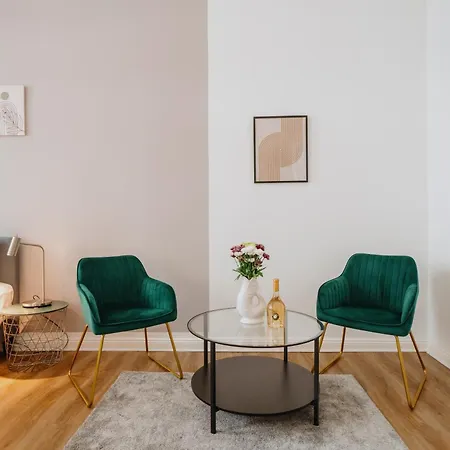 Homely - Center, Modern, Historical, Near Park